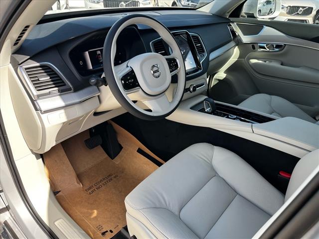 2025 Volvo XC90 B5 Core Bright Theme