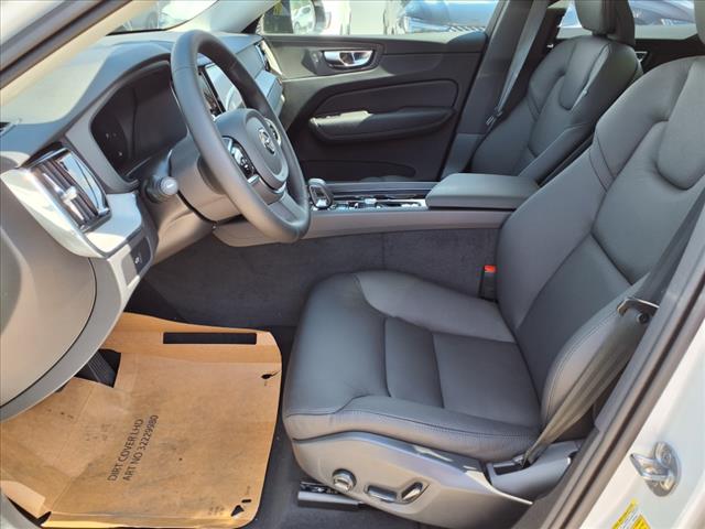 2025 Volvo XC60 B5 Plus Dark Theme