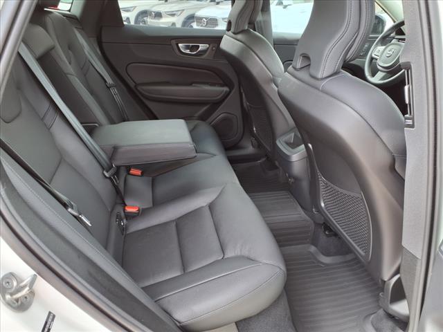 2025 Volvo XC60 B5 Plus Dark Theme