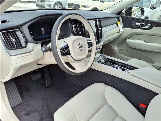 2025 Volvo XC60 B5 Plus Dark Theme