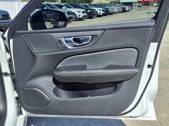 2024 Volvo S60 B5 Plus Black Edition