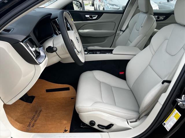 2025 Volvo S60 B5 Core