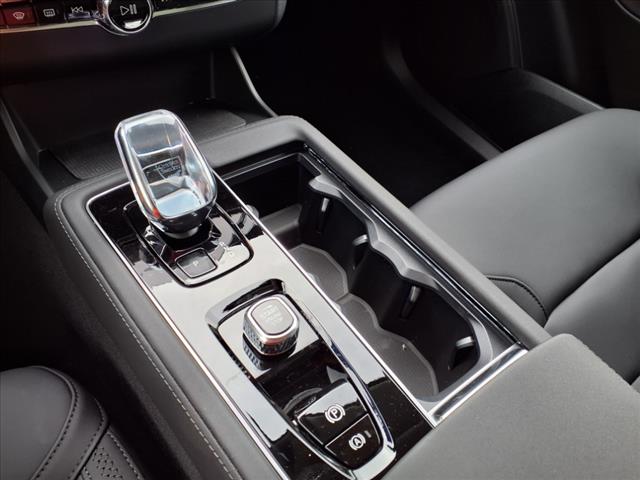 2025 Volvo XC90 B6 Plus Bright Theme 7P