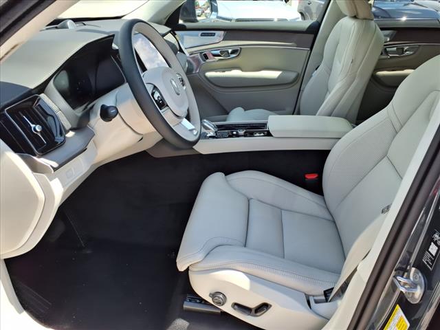 2026 Volvo XC90 B6 Ultra Bright Theme 7P