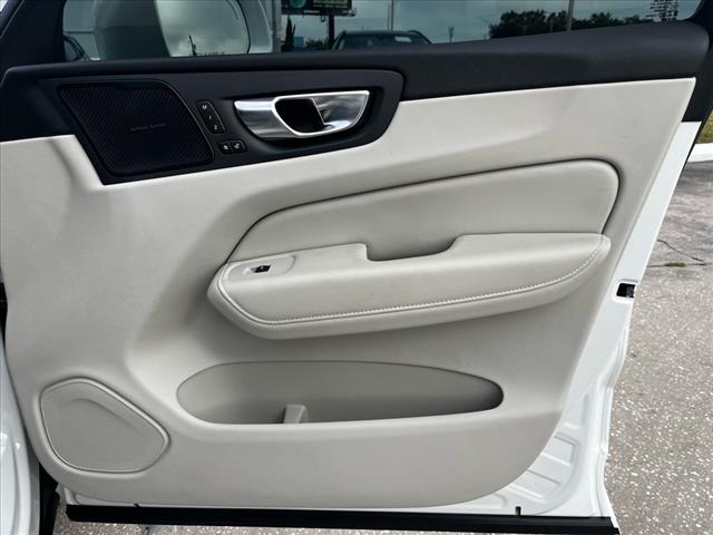 2021 Volvo XC60 T6 Inscription