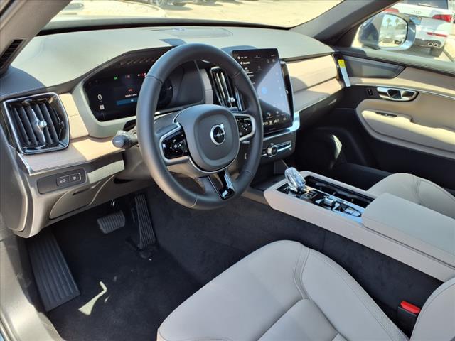 2025 Volvo XC90 T8 Plus Bright Theme 7P