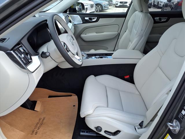 2026 Volvo XC60 T8 Ultra Dark Theme