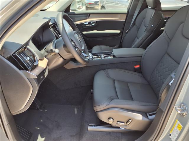 2025 Volvo XC90 B5 Plus Bright Theme 6P