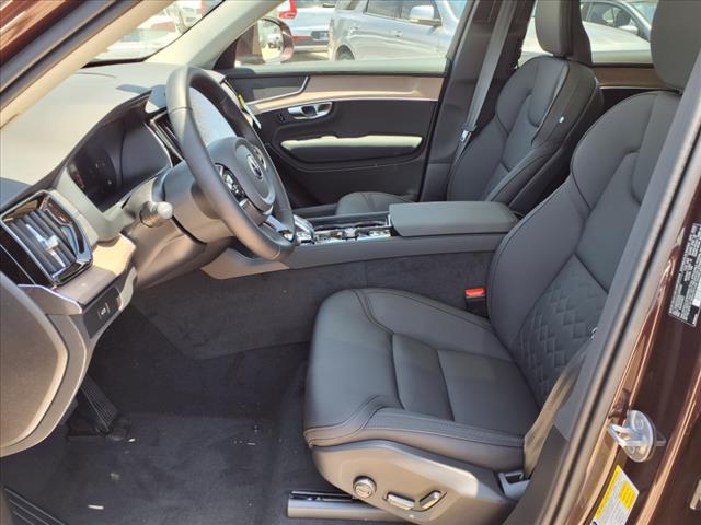 2025 Volvo XC90 B5 Core Bright Theme