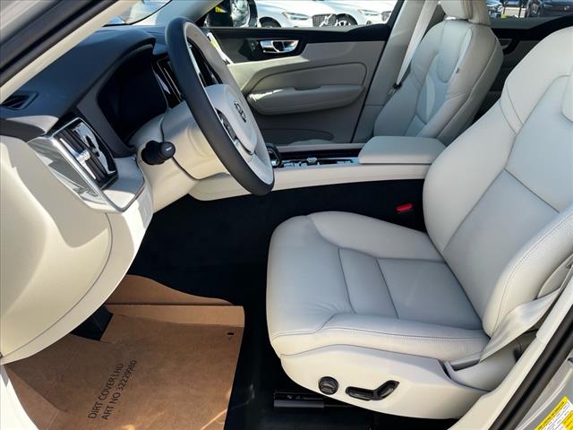 2025 Volvo XC60 B5 Plus Dark Theme