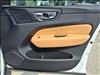 2023 Volvo XC60 B5 Ultimate Bright Theme