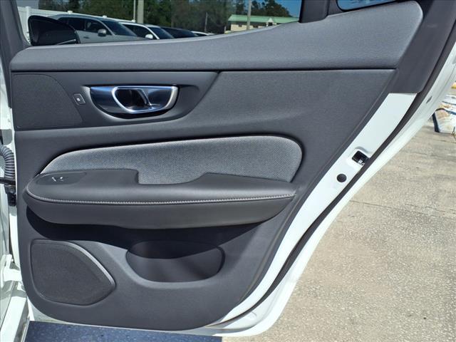 2024 Volvo S60 B5 Plus Black Edition