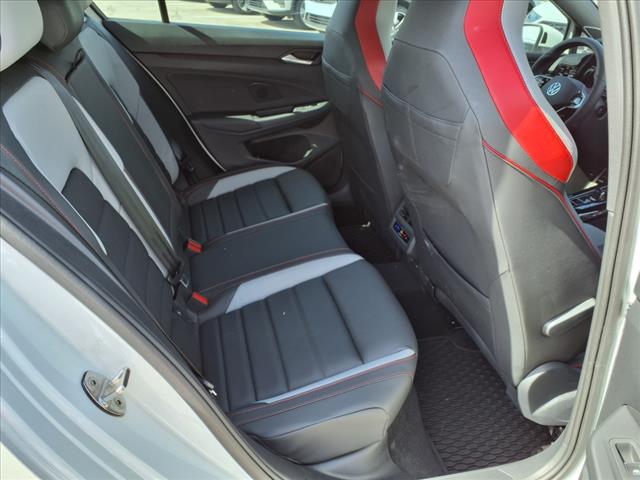 2024 Volkswagen Golf GTI Autobahn