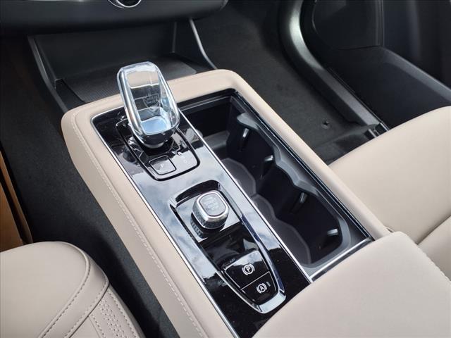 2026 Volvo XC90 B6 Plus Bright Theme 7P