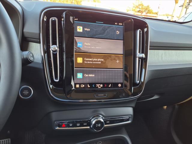 2025 Volvo XC40 B5 Core Bright Theme
