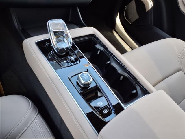 2026 Volvo XC90 B5 Plus Bright Theme 7P