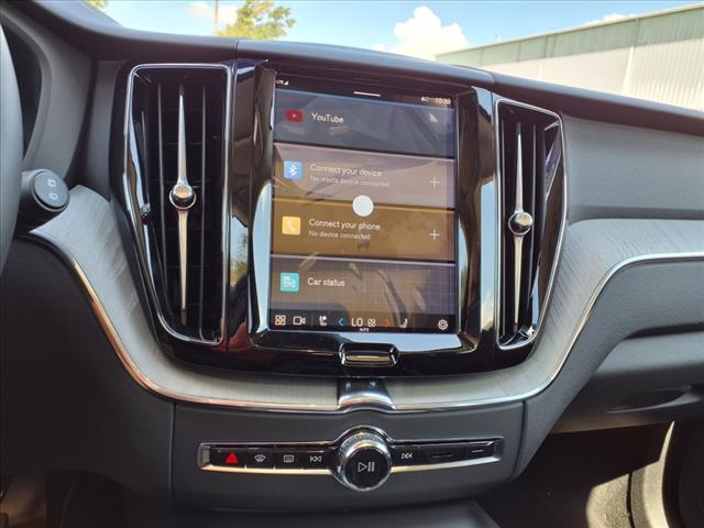 2025 Volvo XC60 B5 Plus Dark Theme
