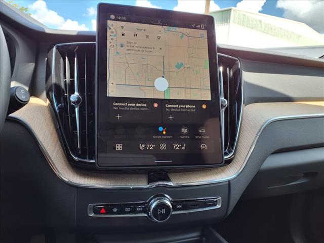 2026 Volvo XC60 B5 Core Dark Theme