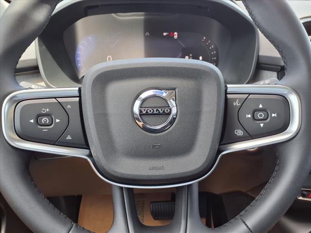 2026 Volvo XC40 ULTRA B5 AWD B5 Ultra Dark Theme