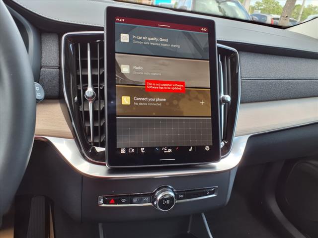 2025 Volvo XC90 B5 Plus Bright Theme 7P