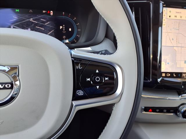 2025 Volvo XC60 B5 Plus Dark Theme