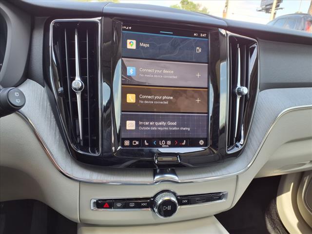 2025 Volvo XC60 B5 Plus Dark Theme