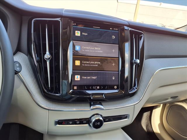 2025 Volvo XC60 B5 Plus Dark Theme