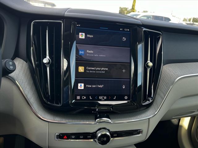 2025 Volvo XC60 B5 Plus Dark Theme