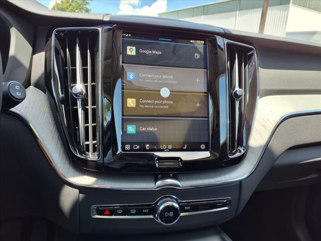 2025 Volvo XC60 B5 Plus Dark Theme