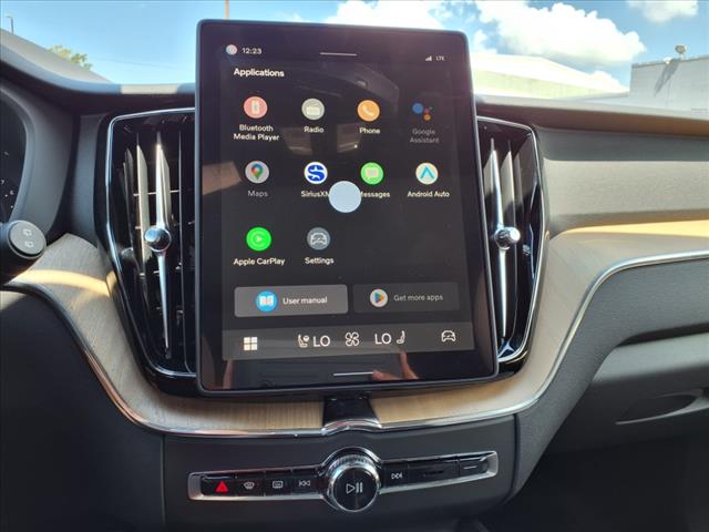 2026 Volvo XC60 B5 Plus Dark Theme