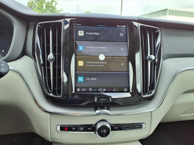 2025 Volvo XC60 B5 Plus Dark Theme