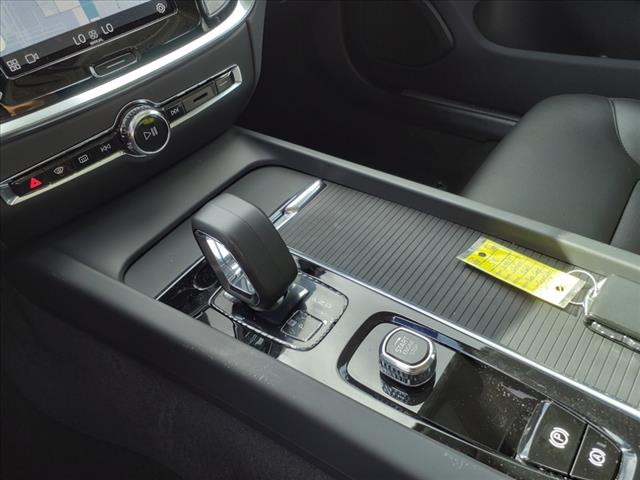 2025 Volvo S60 B5 Core