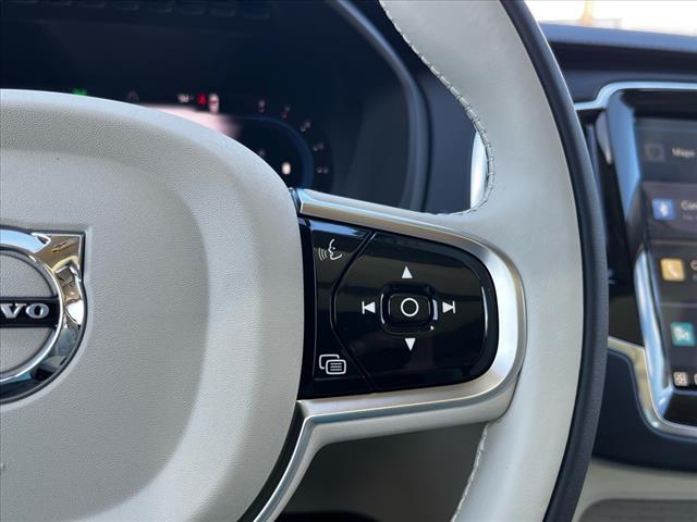2025 Volvo XC90 B6 Ultra Bright Theme 7P
