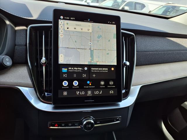 2025 Volvo XC90 B5 Core Bright Theme
