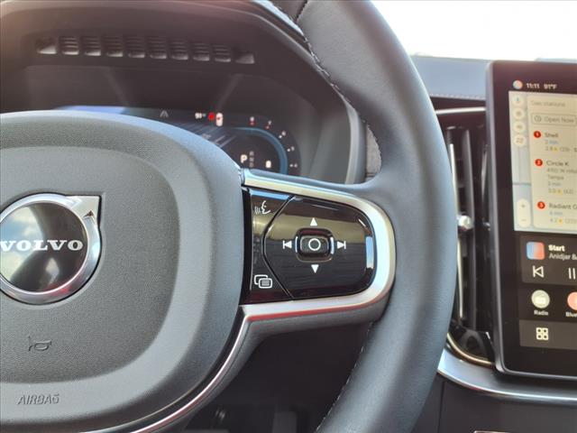 2025 Volvo XC90 B5 Plus Bright Theme 7P
