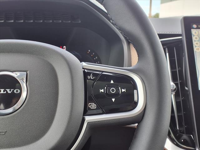 2026 Volvo XC90 B5 Plus Bright Theme 7P