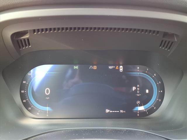 2025 Volvo XC60 B5 Plus Dark Theme