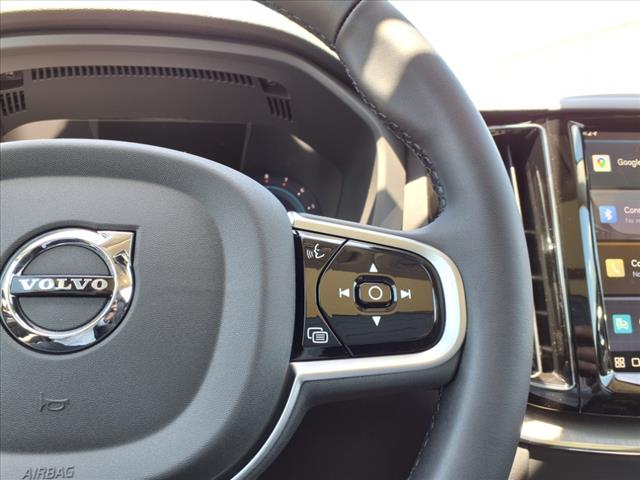 2025 Volvo XC60 B5 Plus Dark Theme