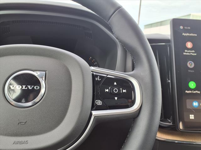 2026 Volvo XC60 B5 Plus Dark Theme