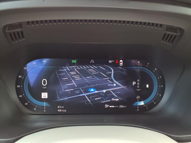 2025 Volvo XC60 B5 Core Dark Theme