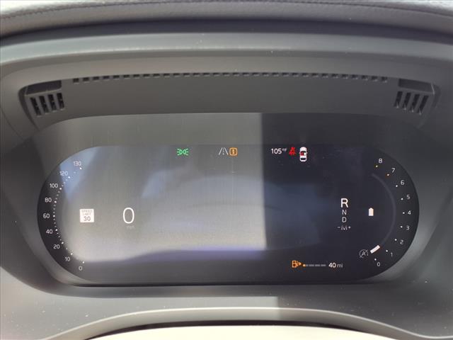 2026 Volvo XC60 B5 Ultra Dark Theme