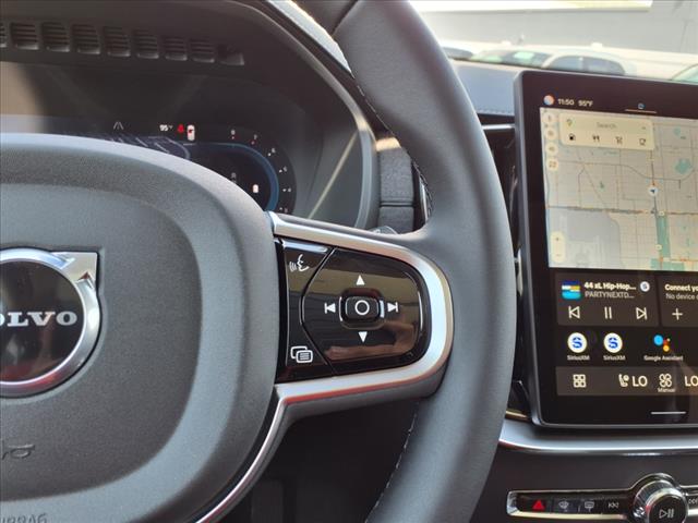 2025 Volvo XC90 B5 Core Bright Theme