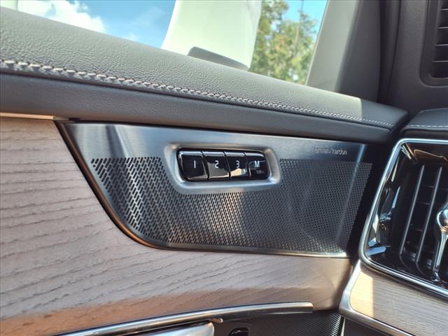 2026 Volvo XC90 B6 Plus Bright Theme 7P