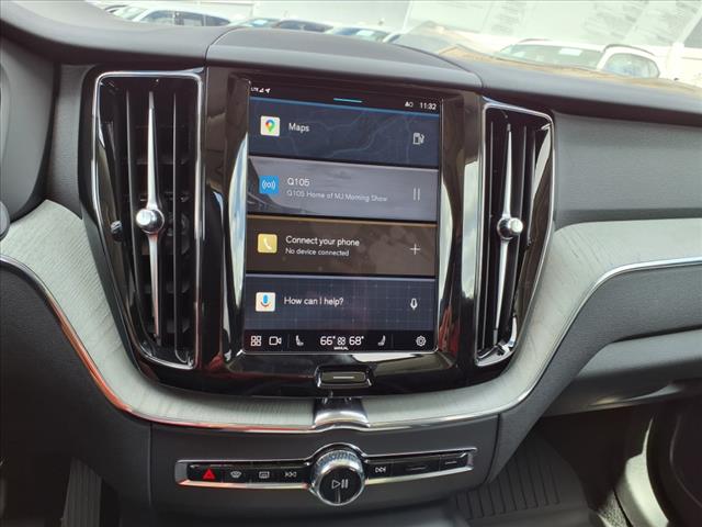 2025 Volvo XC60 B5 Plus Dark Theme