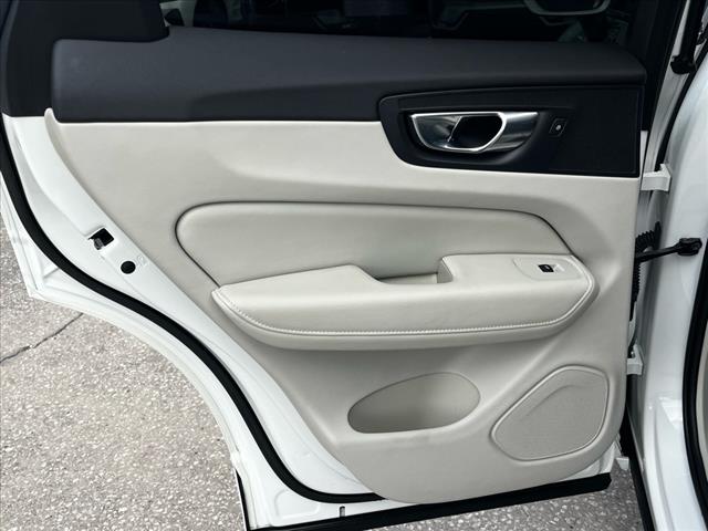 2021 Volvo XC60 T6 Inscription