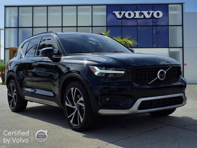 2022 Volvo XC40 T5 R-Design