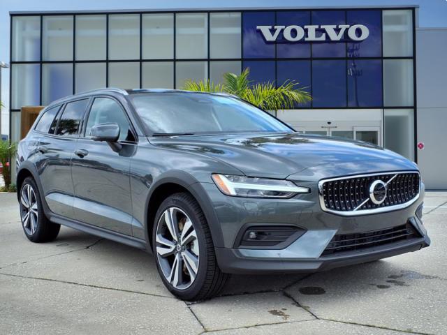 2026 Volvo V60 Cross Country B5 Plus