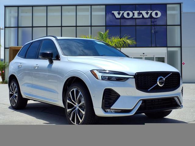 2025 Volvo XC60 B5 Plus Dark Theme