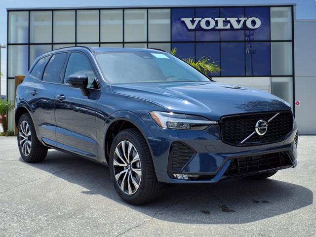 2025 Volvo XC60 B5 Core Dark Theme