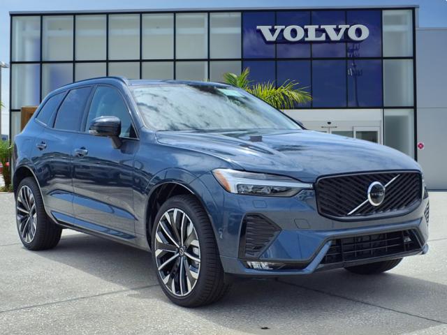 2026 Volvo XC60 B5 Ultra Dark Theme